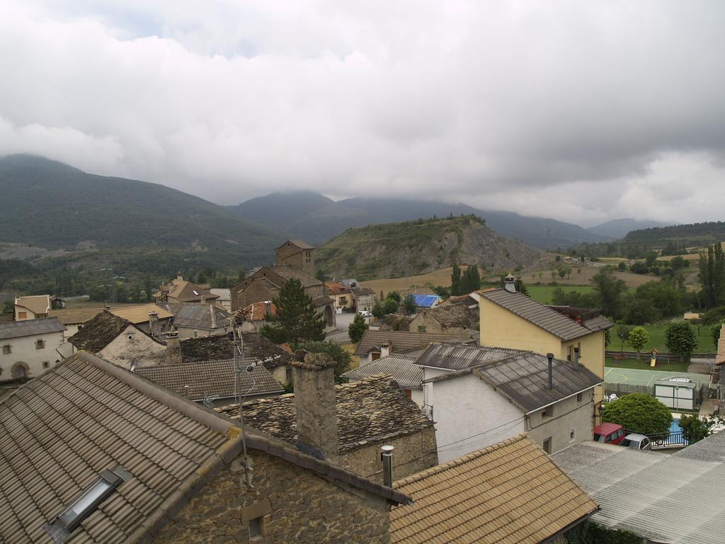 Albergue De Yebra Yebra de Basa Esterno foto