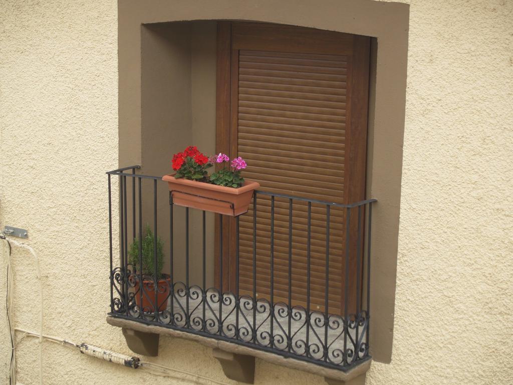 Albergue De Yebra Yebra de Basa Esterno foto