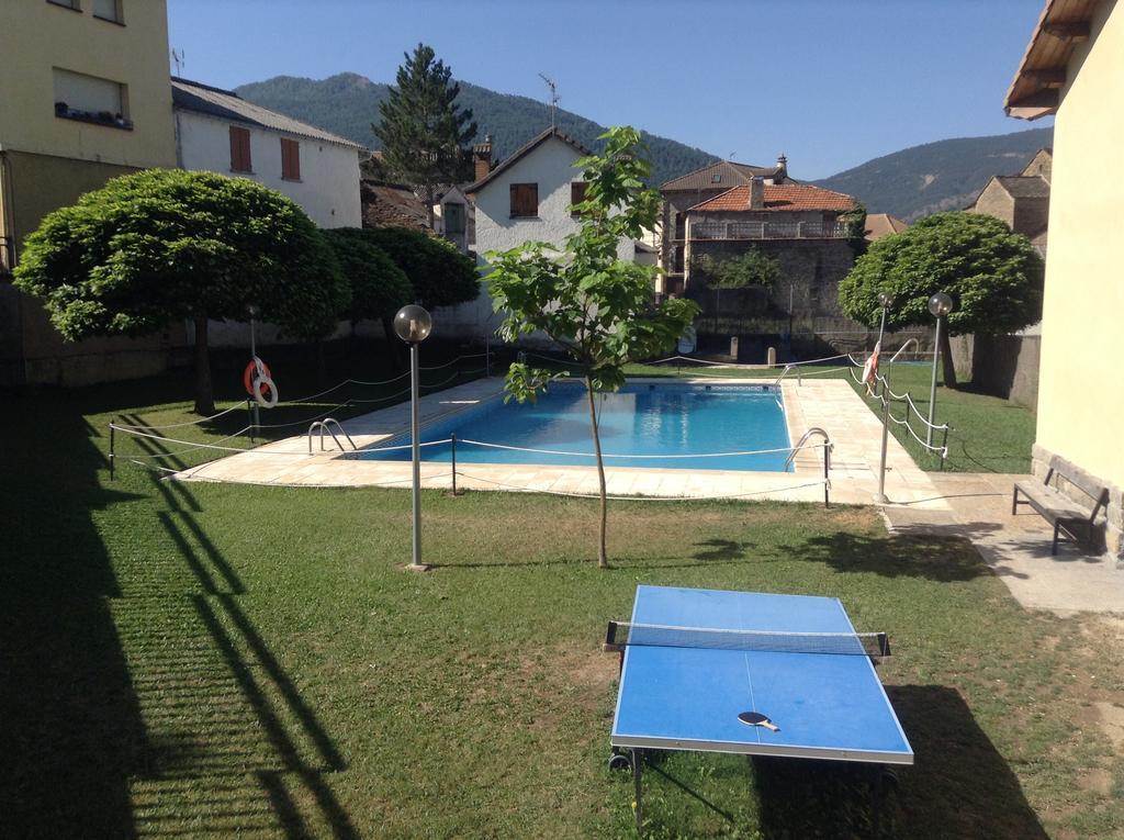 Albergue De Yebra Yebra de Basa Esterno foto